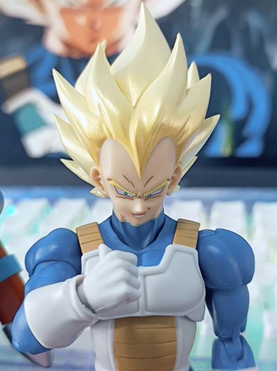 S.H.Figuarts    超级赛亚人贝吉塔-觉醒的超级赛亚人血统-