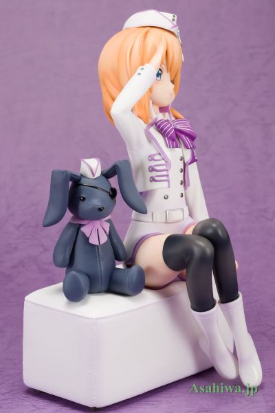 请问您今天要来点兔子吗？BLOOM 保登心爱 制服