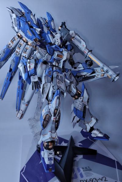 RG 1/144 高达基地专属商品  Hi-ν高达 [钛金质感]