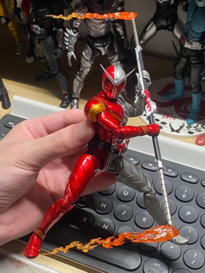 S.H.Figuarts(真骨雕制法) 假面骑士双骑 狂热金属形态（风都侦探改编动画纪念版）风都侦探蓝光碟下卷配套版