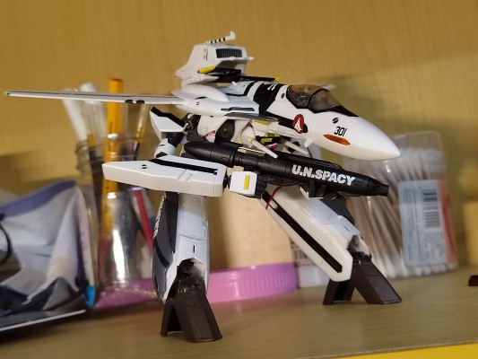 HI-METAL R 超时空要塞ZERO  VF-0S 凤凰（罗伊‧福克专用机）