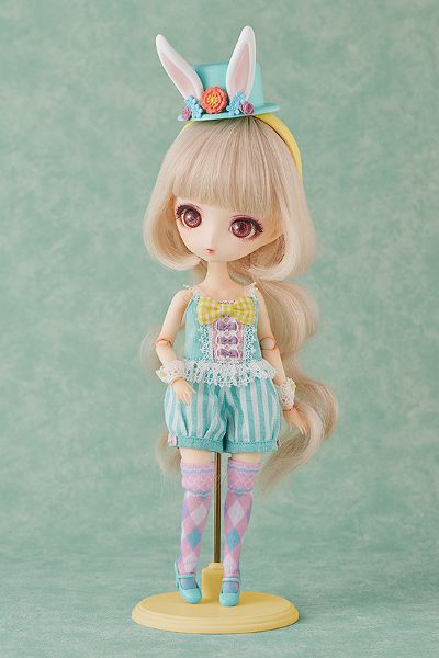 Harmonia bloom Seasonal Outfit set Charlotte Melone