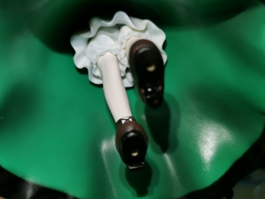 蔷薇少女  苍星石