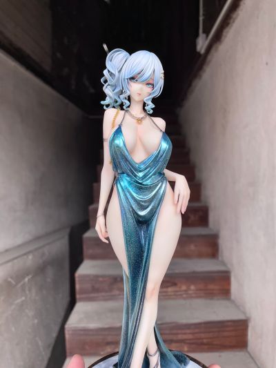 不善于社交的寡居雪女和被诅咒的戒指。 雪乃深冬 兔女郎