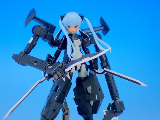 女神装置 武装神姫 恶魔型 斯特拉芙