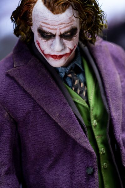 DC系列  蝙蝠侠：黑暗骑士 小丑 希斯莱杰 全身像