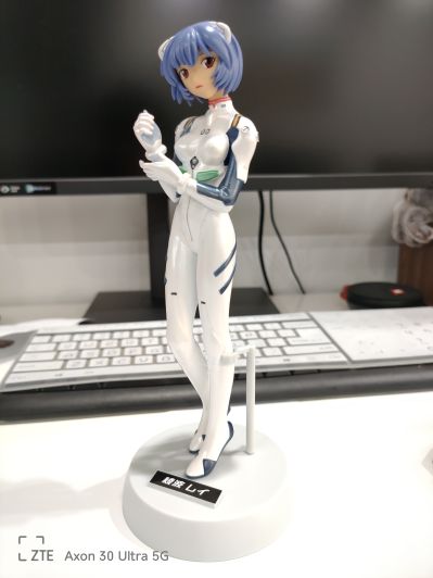 EVA HGプラグスーツフィギュア 绫波丽 