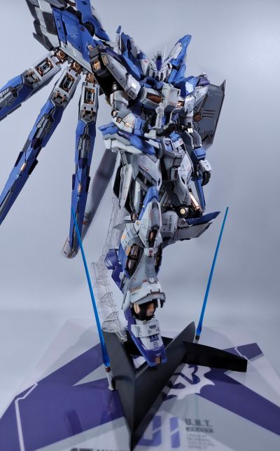 MG RX-93-ν2  Hi-ν高达