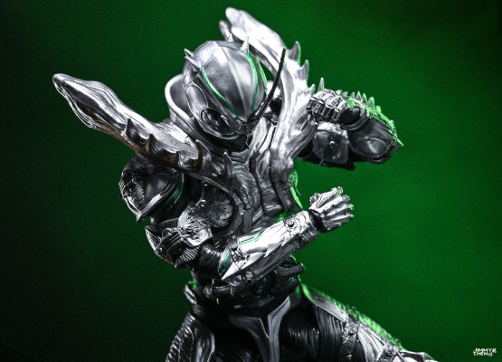 巨型软胶人偶 1/6 假面骑士暗日（BLACK SUN） 假面骑士影月