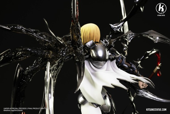 大剑 克蕾雅 VS 里卡鲁多