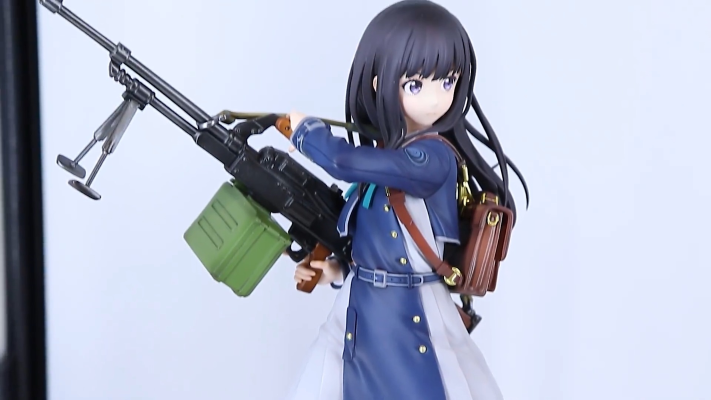 莉可丽丝 井上泷奈