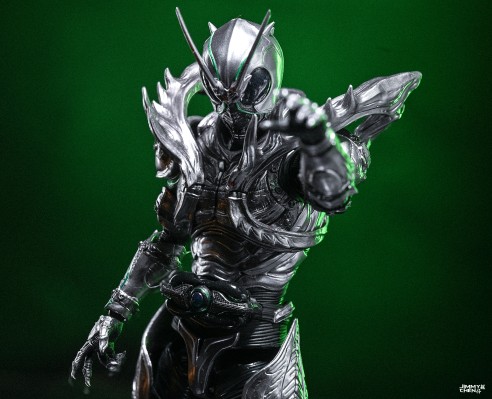 巨型软胶人偶 1/6 假面骑士暗日（BLACK SUN） 假面骑士影月