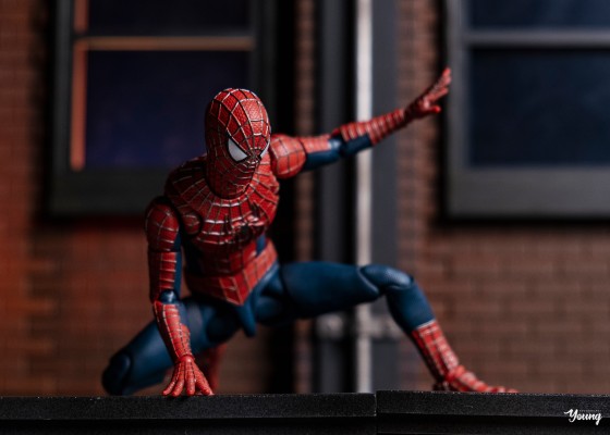 S.H.Figuarts  蜘蛛侠：英雄无归 好邻居蜘蛛侠
