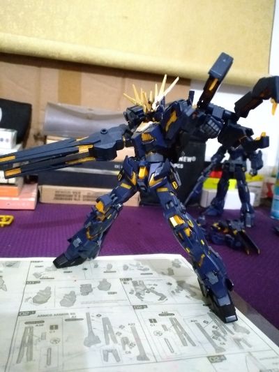 HGUC 1/144 	机动战士高达UC 	RX-0 独角兽高达2号机 报丧女妖 (毁灭模式)