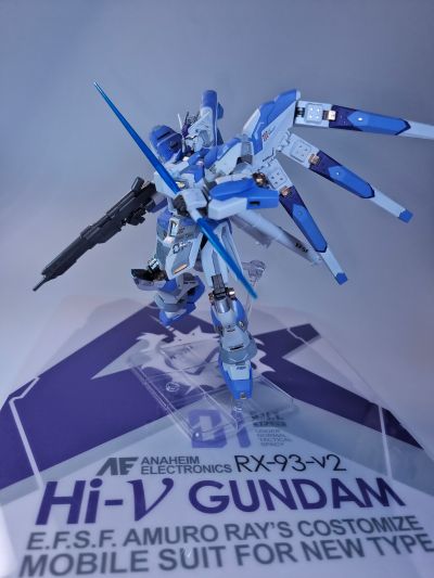 MG 1/100 RX-93-ν2  Hi-ν高达
