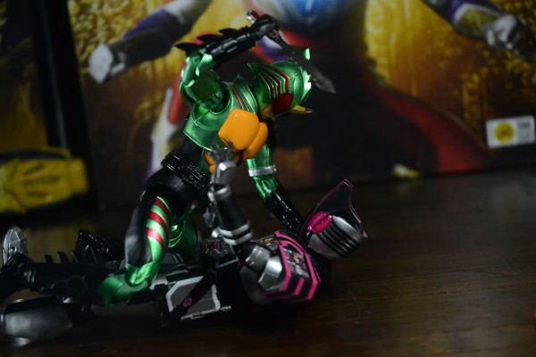 S.H.Figuarts  假面骑士亚马逊欧米伽 （Amazon.co.jp独家版）