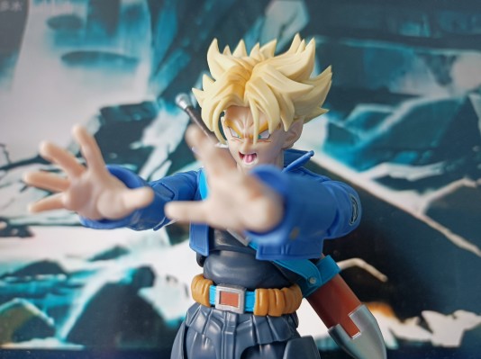 S.H.Figuarts 龙珠Z 超级赛亚人特兰克斯-来自未来的少年-