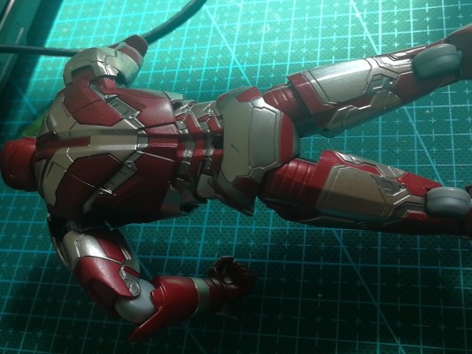 figma #302 钢铁侠3 钢铁侠马克XLII