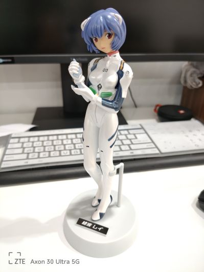 EVA HGプラグスーツフィギュア 绫波丽 