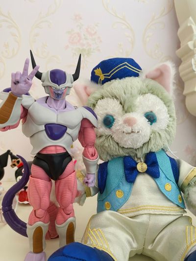 S.H.Figuarts    弗利萨 第二形态