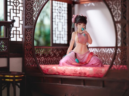 醉心于冰棒的古风少女 — 玲珑