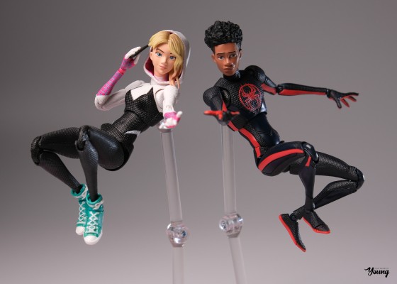 S.H.Figuarts  蜘蛛格温（蜘蛛侠：纵横宇宙）