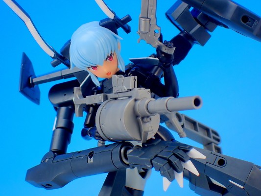 女神装置 武装神姫 恶魔型 斯特拉芙