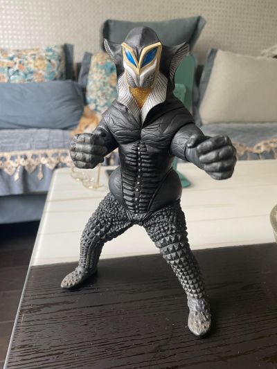 大怪兽系列 宇宙英雄奥特曼 美弗拉斯星人 战斗姿势 新配色