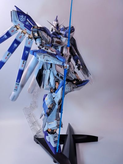 HGUC 1/144 Hi-ν 	 Hi-ν高达