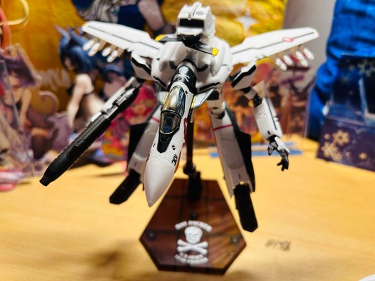 HI-METAL R 超时空要塞ZERO  VF-0S 凤凰（罗伊‧福克专用机）