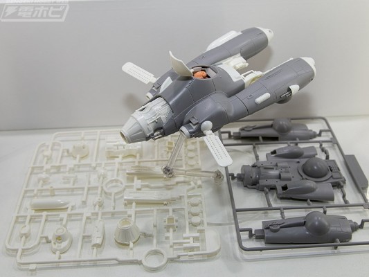 PLAMAX Ma.K. 反重力装甲战斗机 Pkf.85 Falke