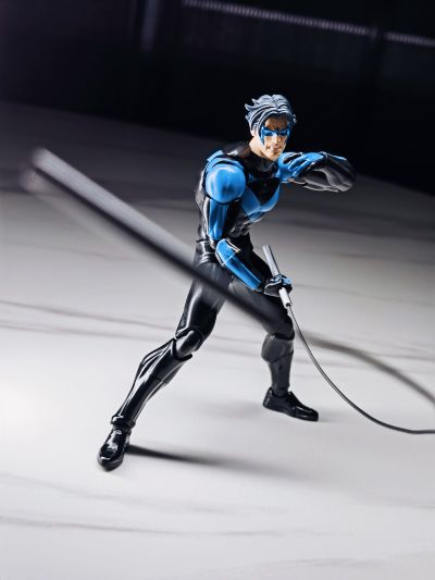 MAFEX 编号175 蝙蝠侠：缄默 夜翼