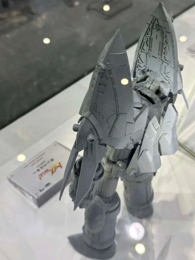 铁魄 飞跃巅峰 钢巴斯塔