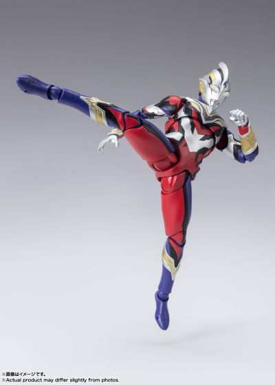 S.H.Figuarts 特利迦奥特曼 真特利迦