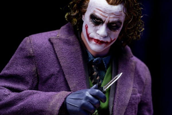 DC系列 黑暗骑士 希斯莱杰小丑 全身像