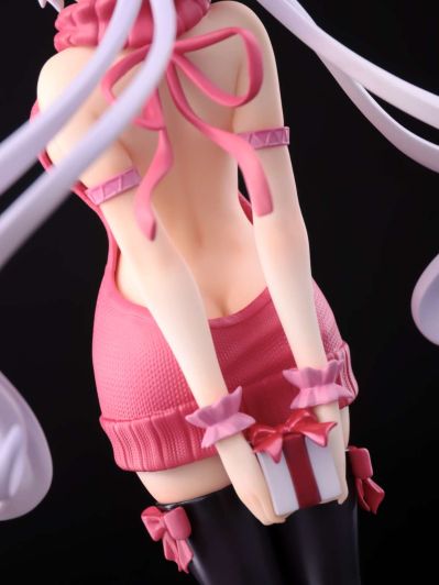 战姬绝唱AXZ  雪音克莉丝 迷人毛衣Style