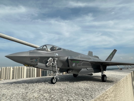 61124 杰作机系列 No.124 洛克希德马丁 F-35A 闪电Ⅱ