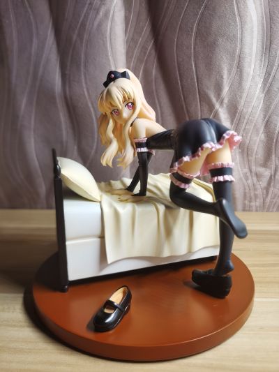 零之使魔 露易丝・芙兰ソワーズ・ル・ブラン・ド・ラ・ヴァリエール Bustier Ver. 