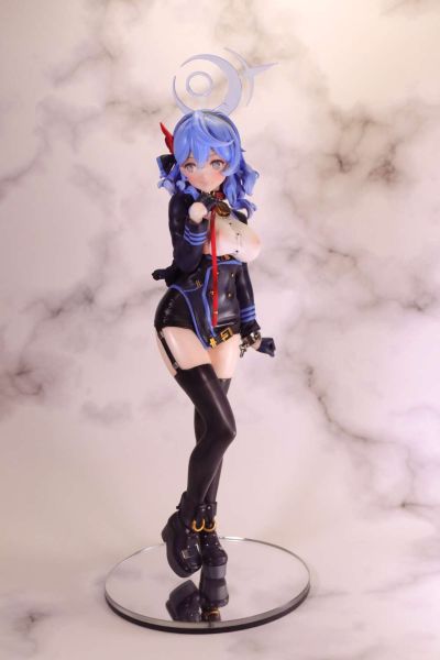 蔚蓝档案 天雨亚子 纪念大厅版