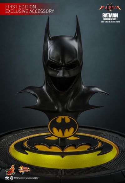 MMS712 闪电侠 蝙蝠侠 现代版战衣