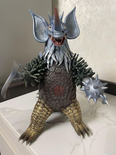 大怪兽系列 泰罗奥特曼 泰兰特（新配色） 发光版