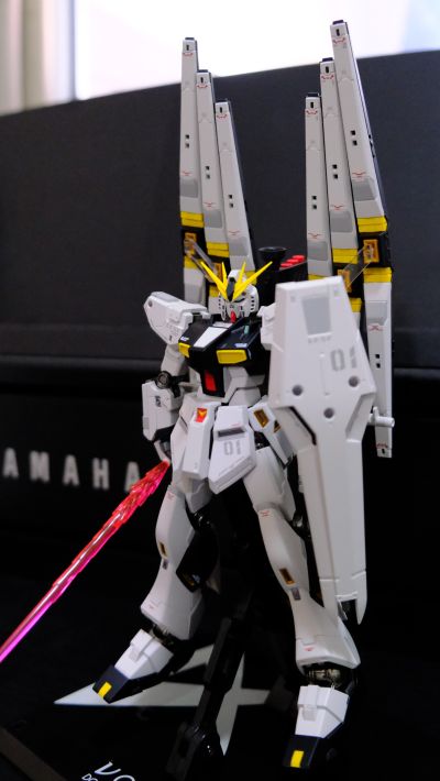 METAL ROBOT魂 ＜机动战士系列＞  Nu高达（双浮游炮装备型）