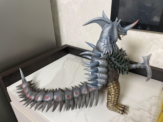 大怪兽系列 泰罗奥特曼 泰兰特（新配色） 发光版