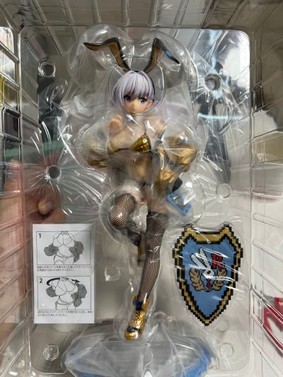 宇佐田美海 金色版