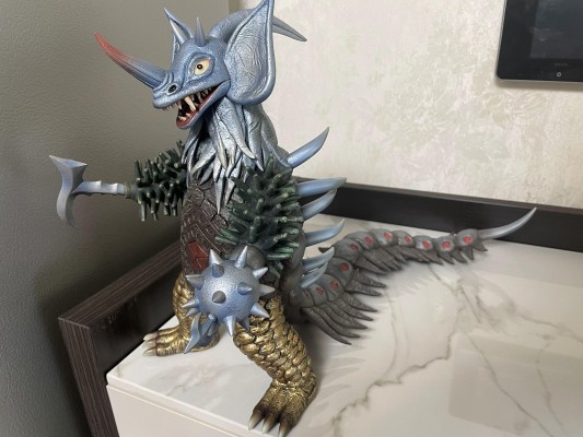 大怪兽系列 泰罗奥特曼 泰兰特（新配色） 发光版