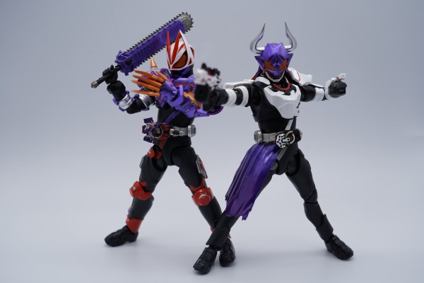 S.H.Figuarts  假面骑士霸牛 僵尸形态