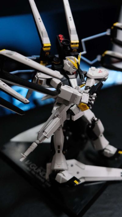 METAL ROBOT魂 ＜机动战士系列＞  Nu高达（双浮游炮装备型）