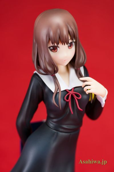 辉夜大小姐想让我告白～天才们的恋爱头脑战～ 伊井野弥子