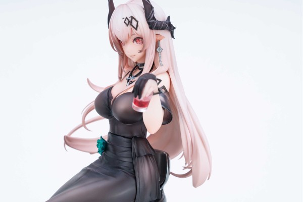 明日方舟 泥岩-黑曜石