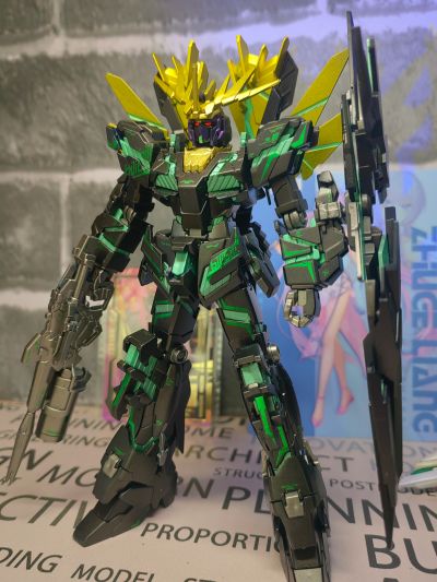 RG 机动战士高达UC RX-0[N] 独角兽高达2号机 报丧女妖·命运女神(最终决战样式)